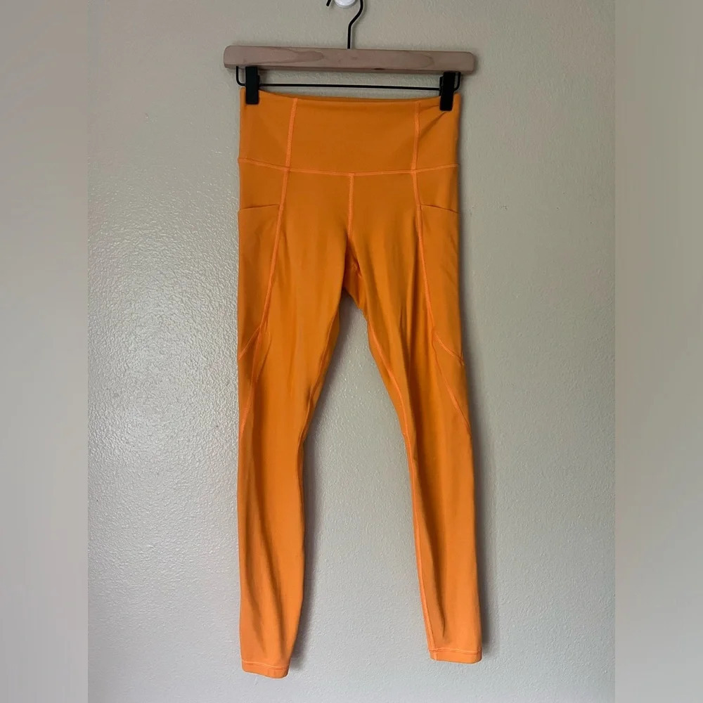 ATHLETA‎ Stash Pocket Salutation Tights